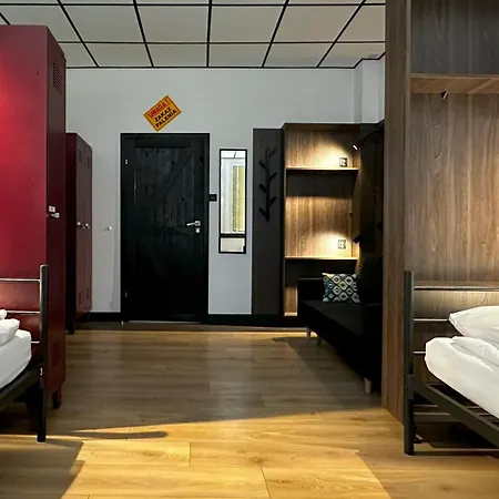 Vola Hostel