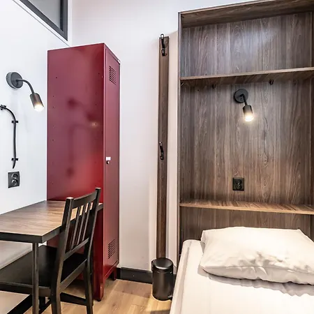 Vola Hostel