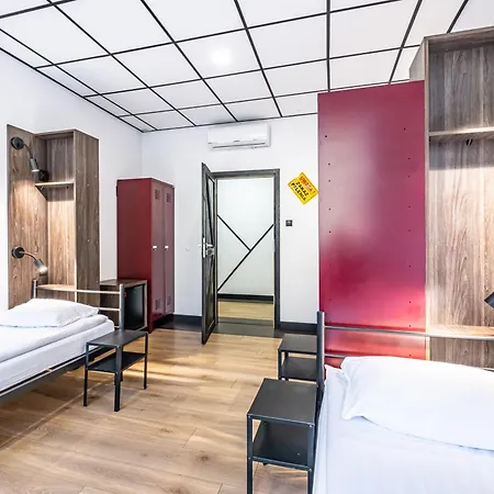 Vola Auberge de jeunesse *