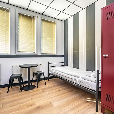 Vola Auberge de jeunesse *