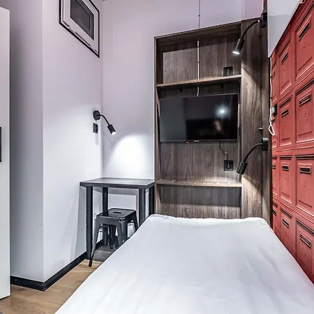 Vola Hostel