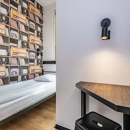 Hostel Vola *
