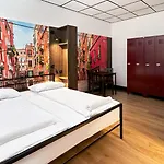 Hostel Vola